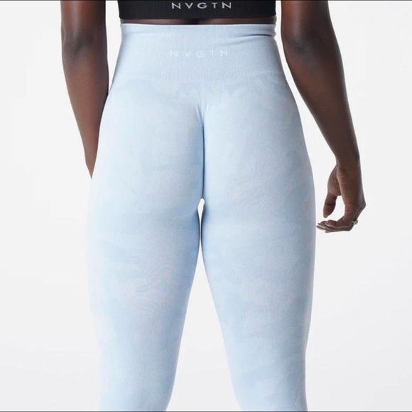 NVGTN Icy Blue Camo Seamless Leggings Size S - Picture 4 of 7